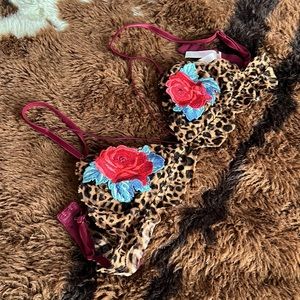 VS PINK Lace Triangle Bralette